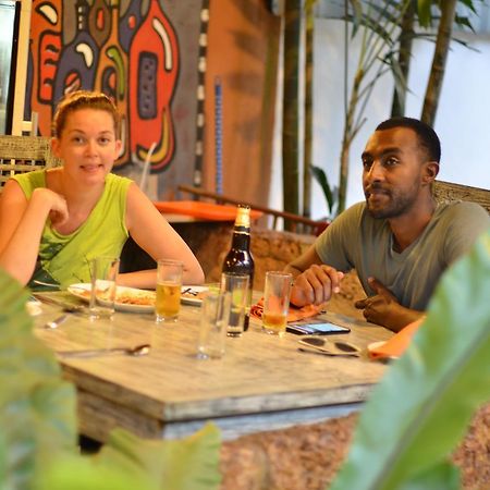 Hostel City Hub Colombo Airport Katunayaka Ngoại thất bức ảnh